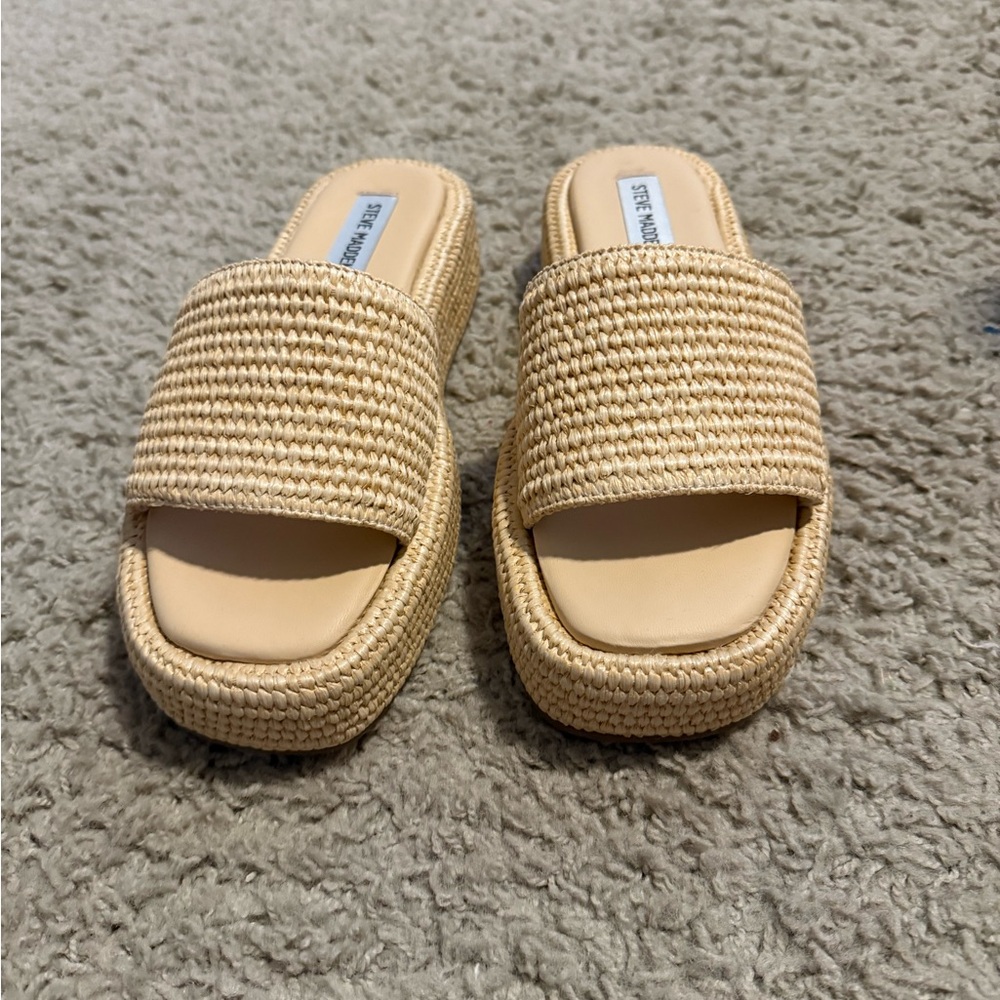 Steve Madden Beige Woven Slide Sandals
